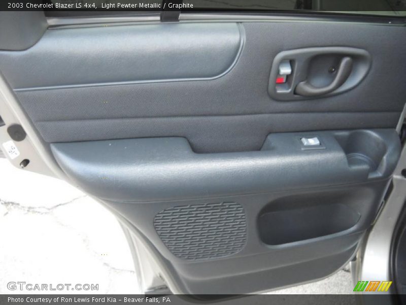 Light Pewter Metallic / Graphite 2003 Chevrolet Blazer LS 4x4