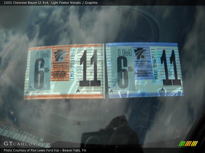 Light Pewter Metallic / Graphite 2003 Chevrolet Blazer LS 4x4