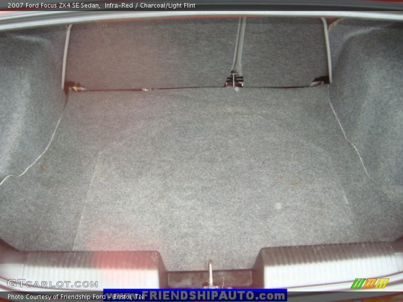 Infra-Red / Charcoal/Light Flint 2007 Ford Focus ZX4 SE Sedan