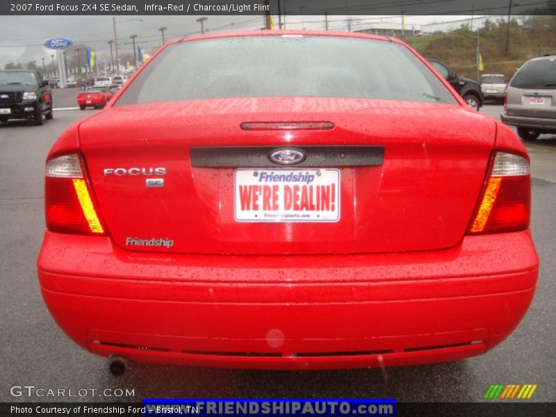 Infra-Red / Charcoal/Light Flint 2007 Ford Focus ZX4 SE Sedan