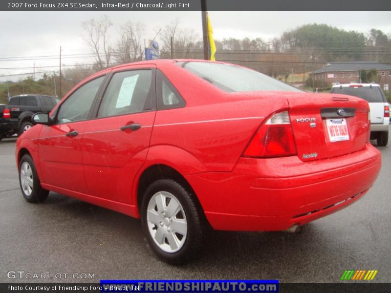 Infra-Red / Charcoal/Light Flint 2007 Ford Focus ZX4 SE Sedan