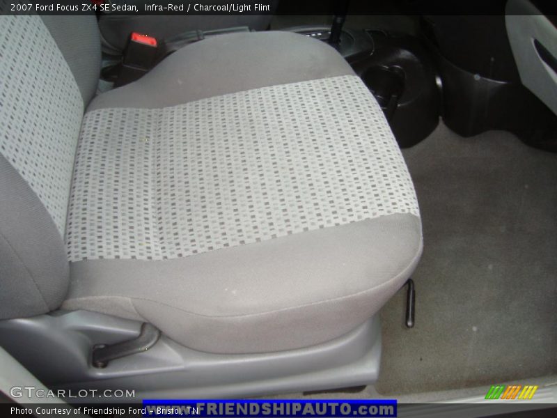 Infra-Red / Charcoal/Light Flint 2007 Ford Focus ZX4 SE Sedan