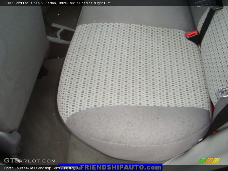 Infra-Red / Charcoal/Light Flint 2007 Ford Focus ZX4 SE Sedan