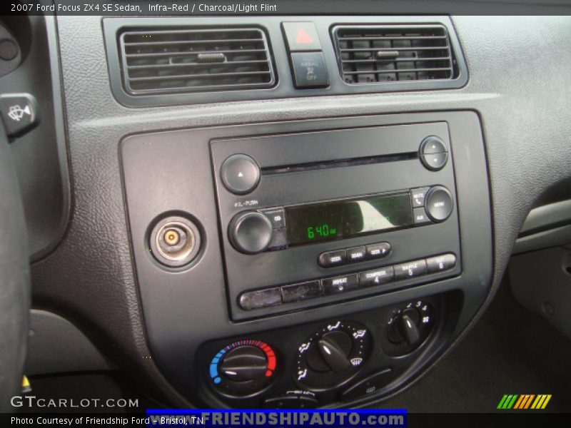 Infra-Red / Charcoal/Light Flint 2007 Ford Focus ZX4 SE Sedan