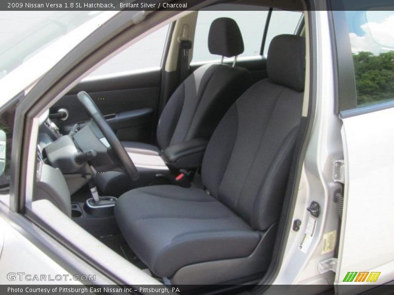 Brillant Silver / Charcoal 2009 Nissan Versa 1.8 SL Hatchback
