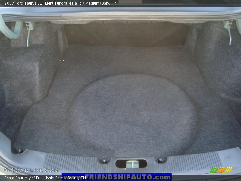 Light Tundra Metallic / Medium/Dark Flint 2007 Ford Taurus SE