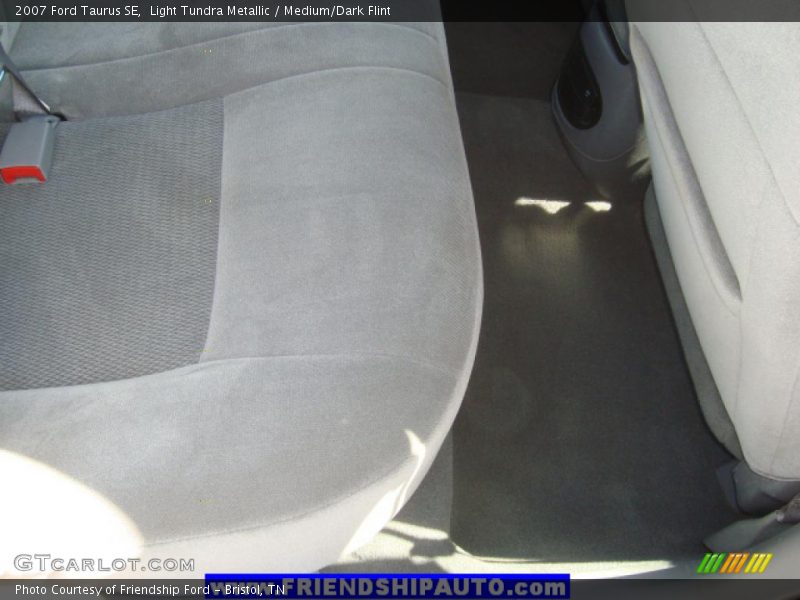 Light Tundra Metallic / Medium/Dark Flint 2007 Ford Taurus SE