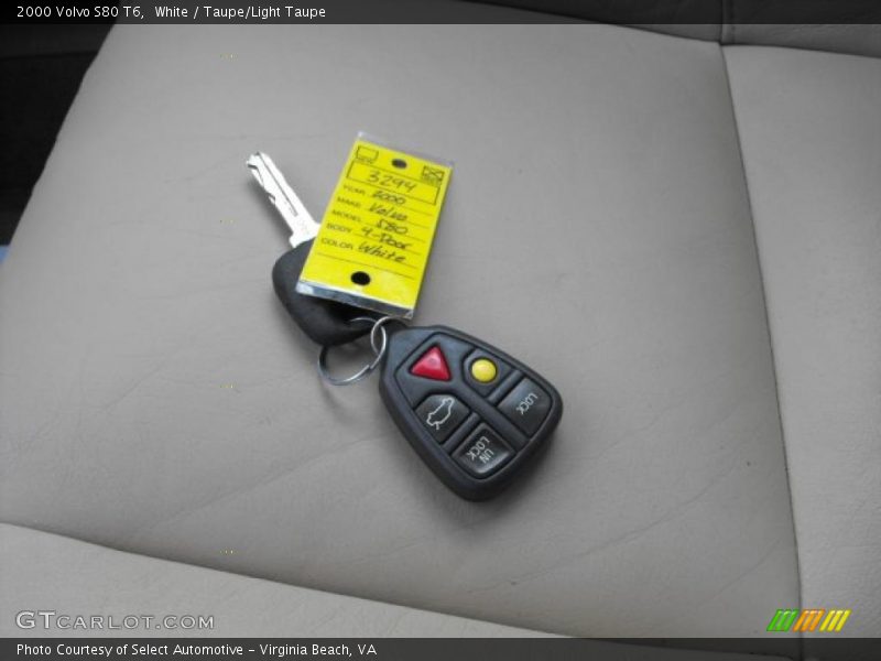 White / Taupe/Light Taupe 2000 Volvo S80 T6