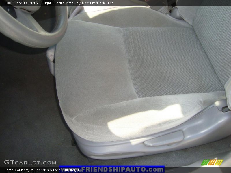 Light Tundra Metallic / Medium/Dark Flint 2007 Ford Taurus SE