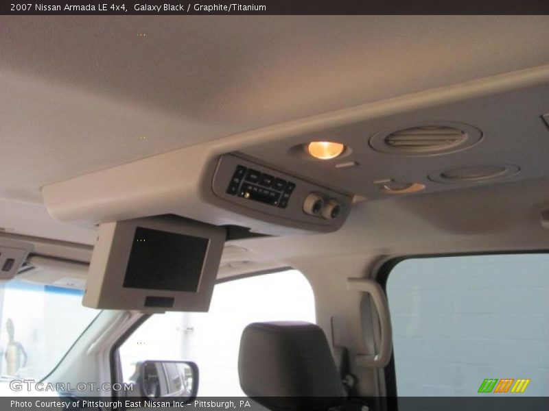 Galaxy Black / Graphite/Titanium 2007 Nissan Armada LE 4x4
