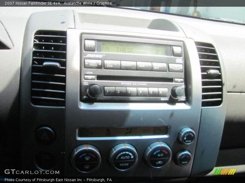 Avalanche White / Graphite 2007 Nissan Pathfinder SE 4x4