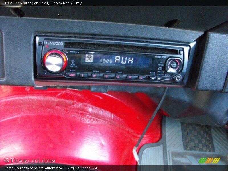 Poppy Red / Gray 1995 Jeep Wrangler S 4x4
