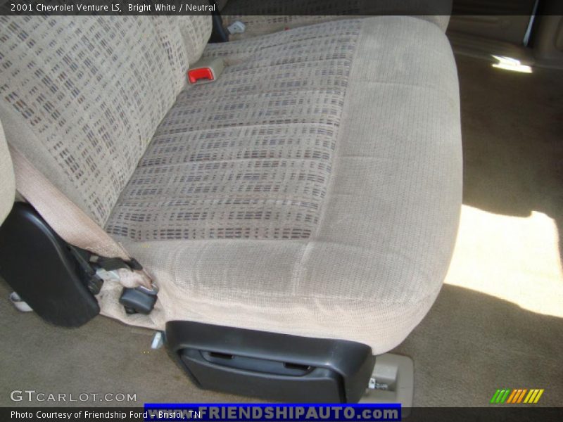 Bright White / Neutral 2001 Chevrolet Venture LS