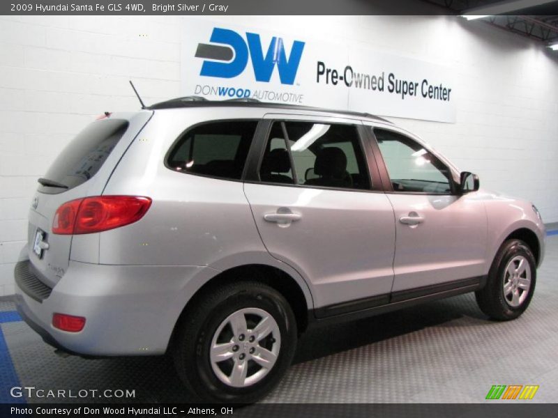 Bright Silver / Gray 2009 Hyundai Santa Fe GLS 4WD