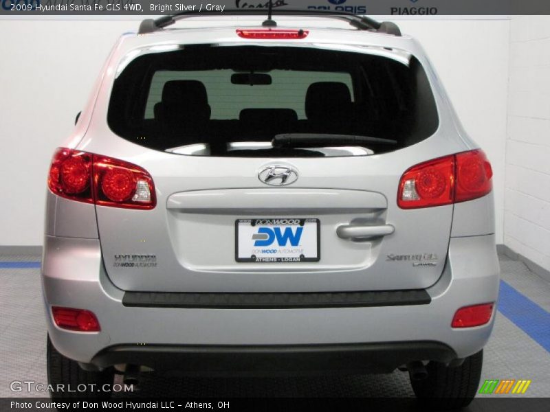 Bright Silver / Gray 2009 Hyundai Santa Fe GLS 4WD