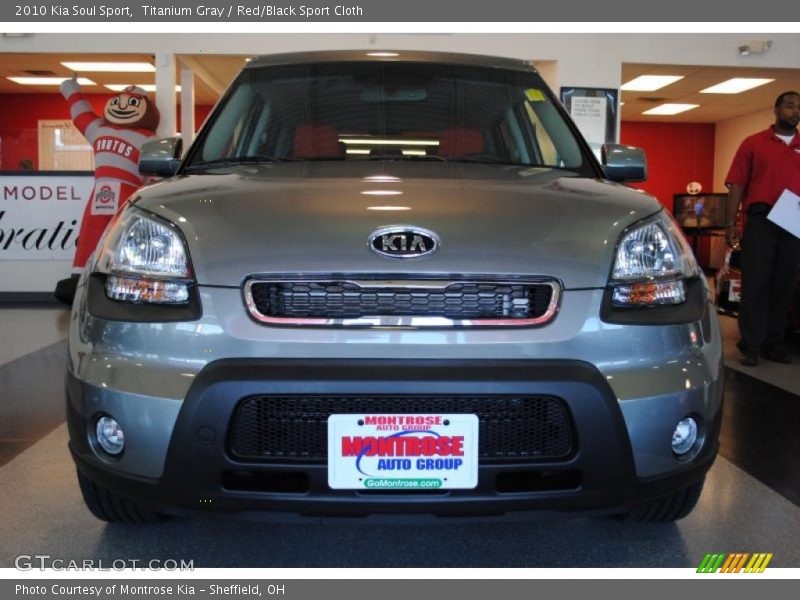 Titanium Gray / Red/Black Sport Cloth 2010 Kia Soul Sport