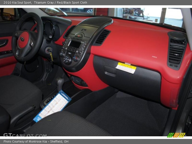 Titanium Gray / Red/Black Sport Cloth 2010 Kia Soul Sport