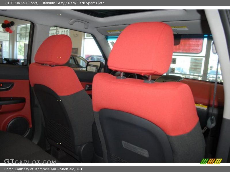 Titanium Gray / Red/Black Sport Cloth 2010 Kia Soul Sport