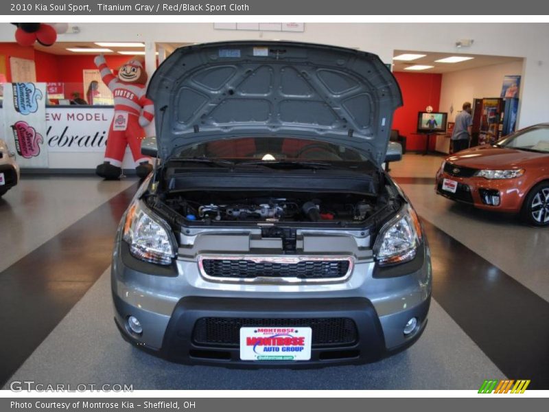 Titanium Gray / Red/Black Sport Cloth 2010 Kia Soul Sport