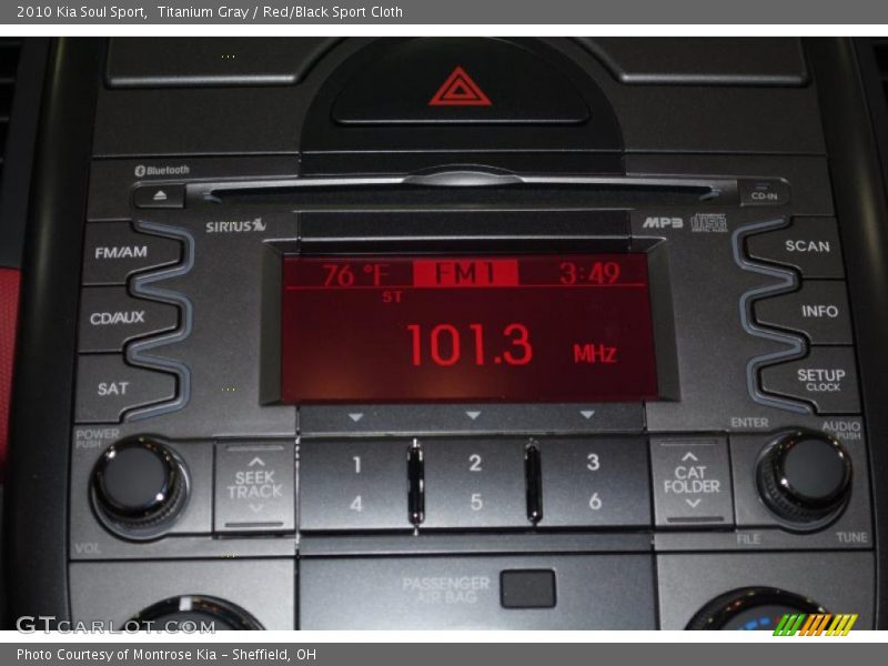 Titanium Gray / Red/Black Sport Cloth 2010 Kia Soul Sport