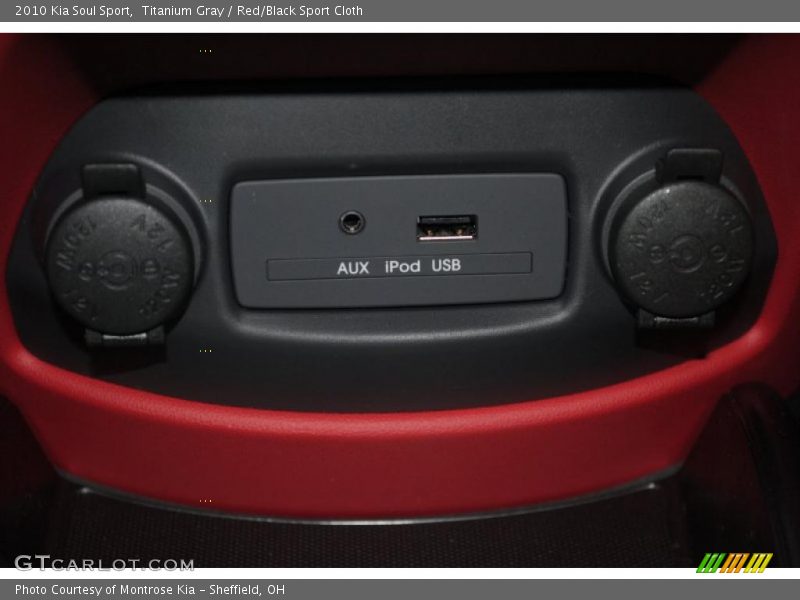 Titanium Gray / Red/Black Sport Cloth 2010 Kia Soul Sport