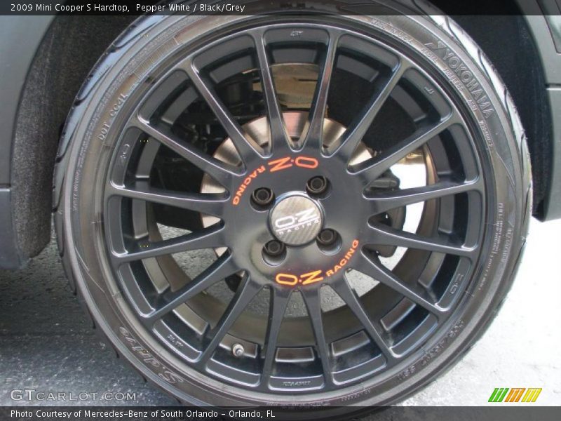 Pepper White / Black/Grey 2009 Mini Cooper S Hardtop