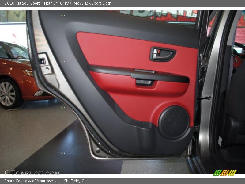 Titanium Gray / Red/Black Sport Cloth 2010 Kia Soul Sport