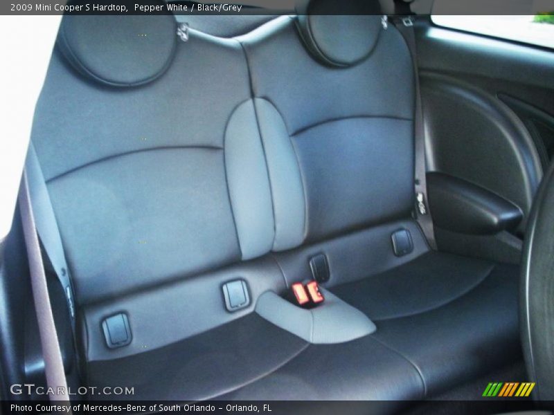 Pepper White / Black/Grey 2009 Mini Cooper S Hardtop