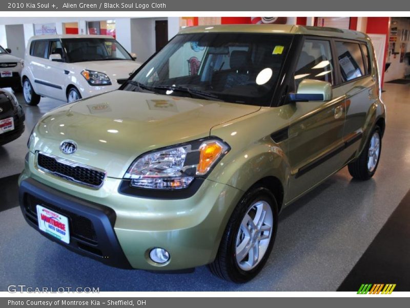 Alien Green / Black Soul Logo Cloth 2010 Kia Soul +