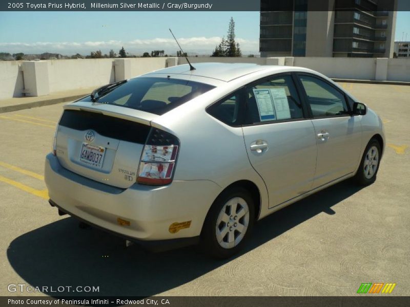Millenium Silver Metallic / Gray/Burgundy 2005 Toyota Prius Hybrid
