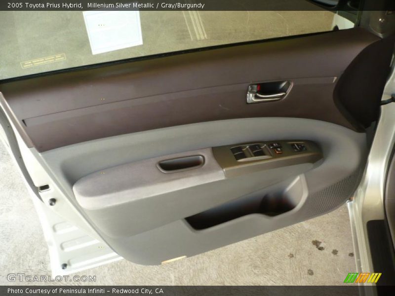 Millenium Silver Metallic / Gray/Burgundy 2005 Toyota Prius Hybrid
