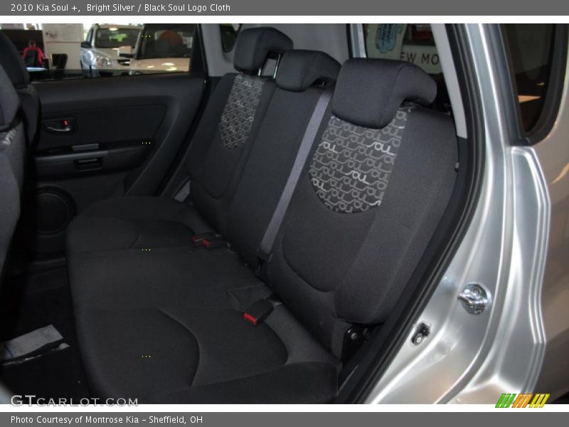 Bright Silver / Black Soul Logo Cloth 2010 Kia Soul +