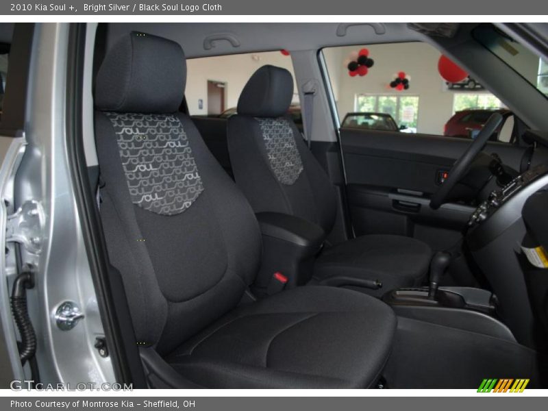 Bright Silver / Black Soul Logo Cloth 2010 Kia Soul +