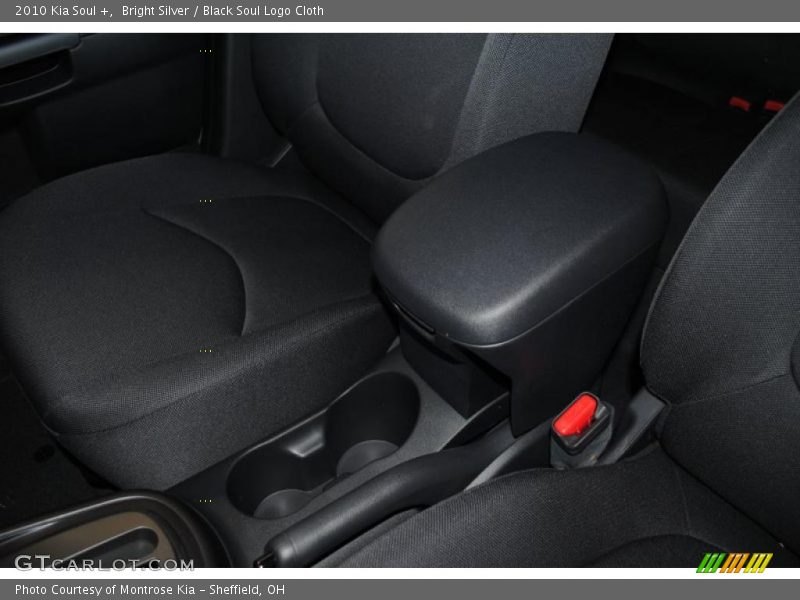 Bright Silver / Black Soul Logo Cloth 2010 Kia Soul +