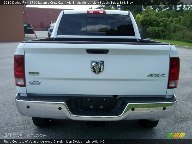 Bright White / Light Pebble Beige/Bark Brown 2010 Dodge Ram 2500 Laramie Crew Cab 4x4