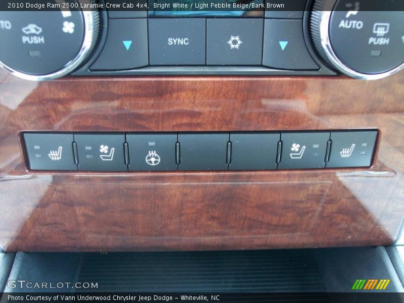 Bright White / Light Pebble Beige/Bark Brown 2010 Dodge Ram 2500 Laramie Crew Cab 4x4