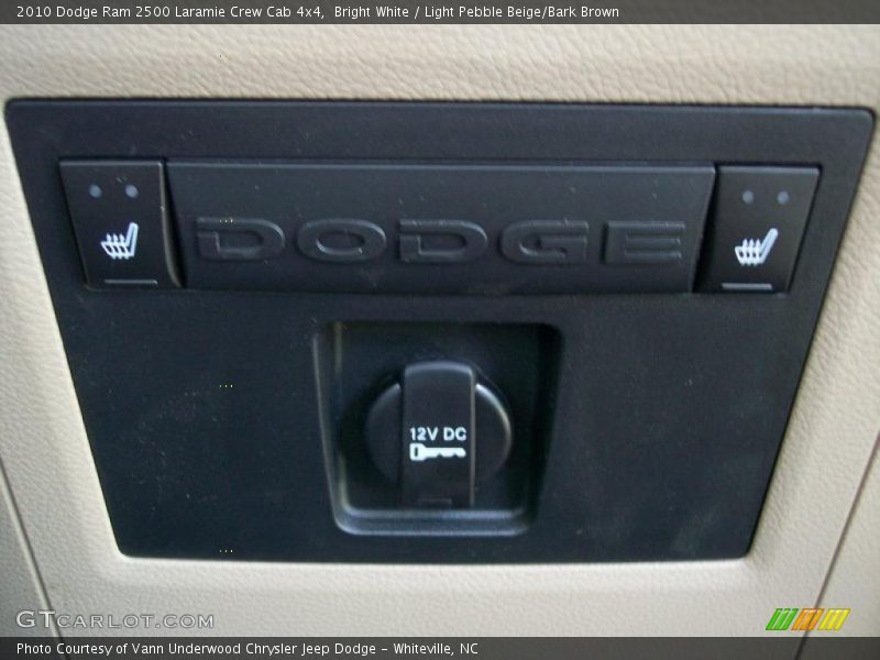 Bright White / Light Pebble Beige/Bark Brown 2010 Dodge Ram 2500 Laramie Crew Cab 4x4