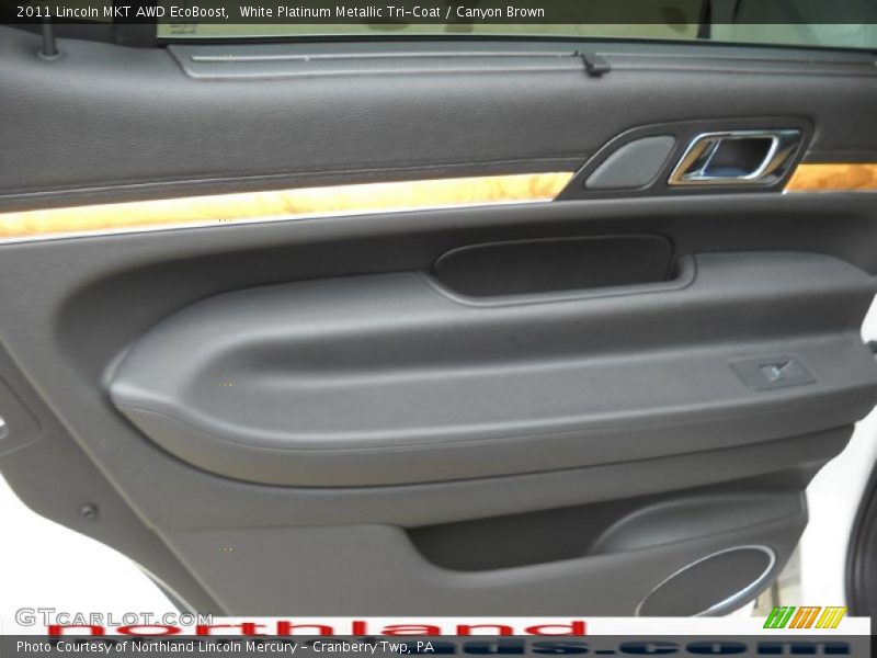 White Platinum Metallic Tri-Coat / Canyon Brown 2011 Lincoln MKT AWD EcoBoost