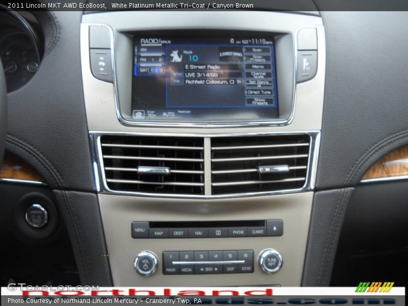 White Platinum Metallic Tri-Coat / Canyon Brown 2011 Lincoln MKT AWD EcoBoost