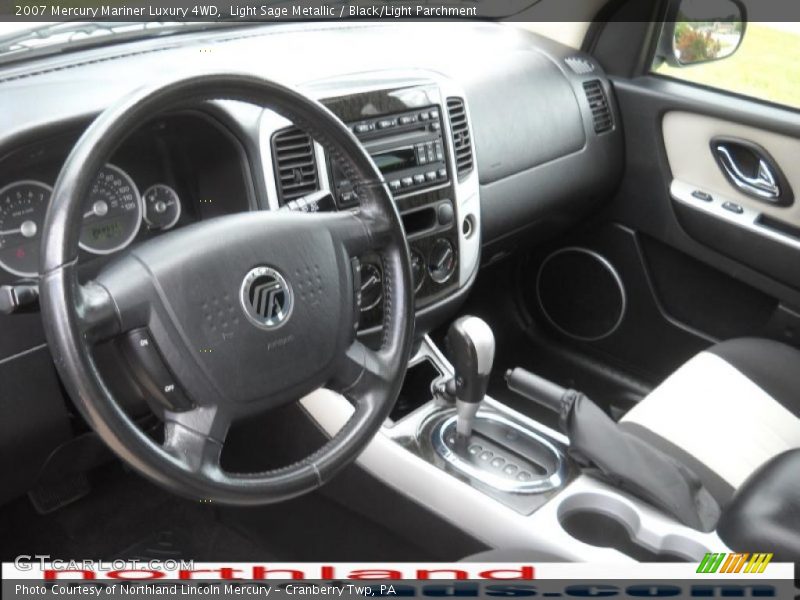 Light Sage Metallic / Black/Light Parchment 2007 Mercury Mariner Luxury 4WD