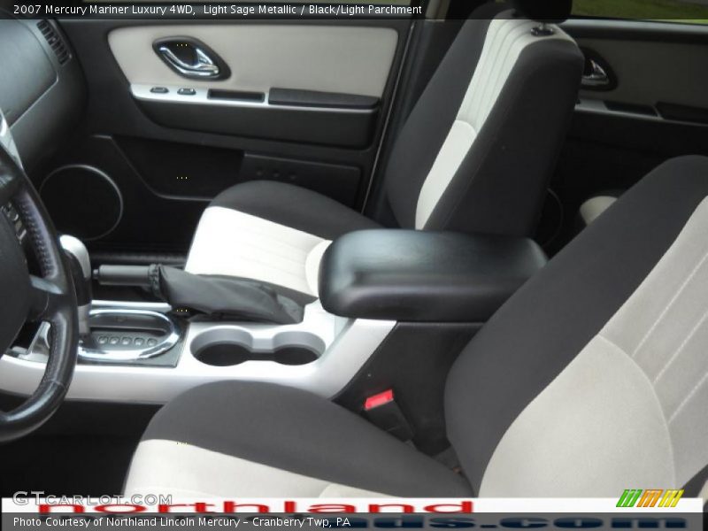 Light Sage Metallic / Black/Light Parchment 2007 Mercury Mariner Luxury 4WD