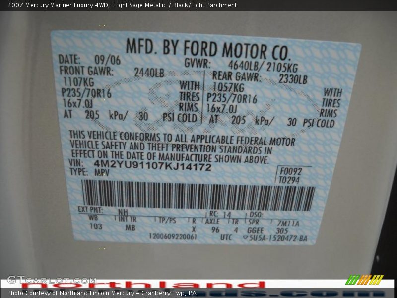 Light Sage Metallic / Black/Light Parchment 2007 Mercury Mariner Luxury 4WD