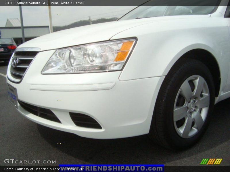 Pearl White / Camel 2010 Hyundai Sonata GLS
