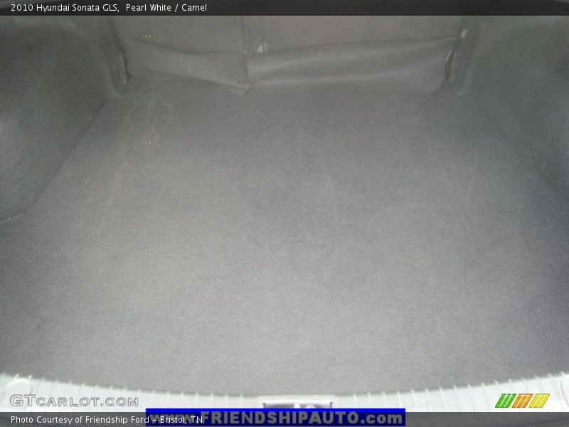 Pearl White / Camel 2010 Hyundai Sonata GLS