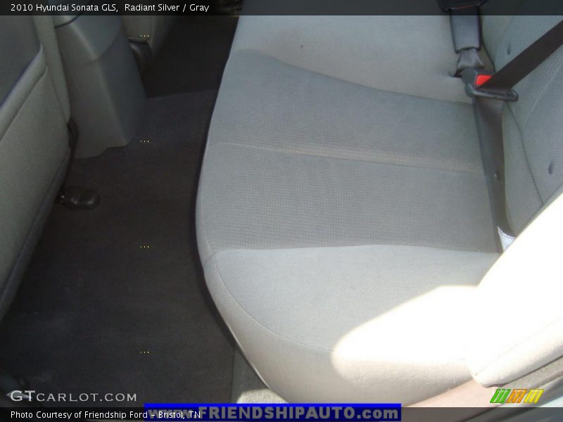 Radiant Silver / Gray 2010 Hyundai Sonata GLS