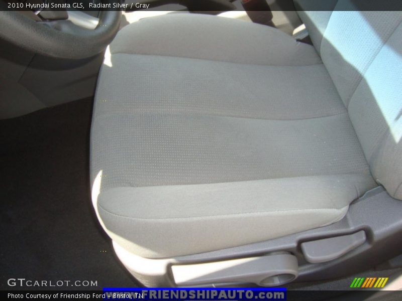 Radiant Silver / Gray 2010 Hyundai Sonata GLS