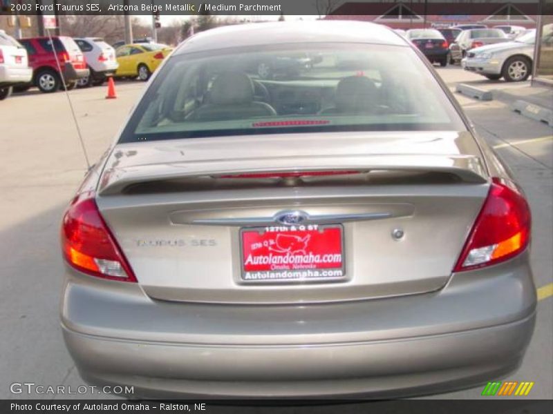 Arizona Beige Metallic / Medium Parchment 2003 Ford Taurus SES