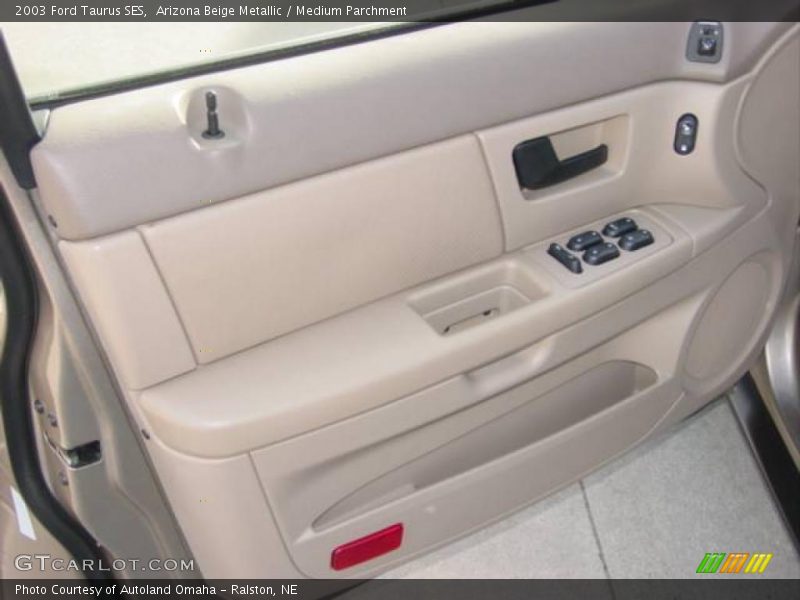 Arizona Beige Metallic / Medium Parchment 2003 Ford Taurus SES
