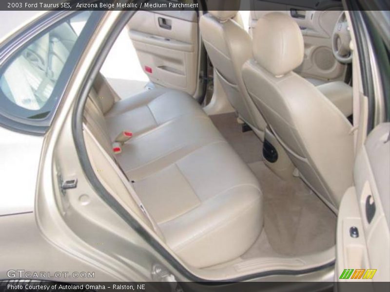 Arizona Beige Metallic / Medium Parchment 2003 Ford Taurus SES