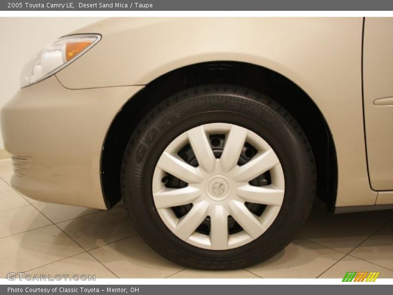 Desert Sand Mica / Taupe 2005 Toyota Camry LE